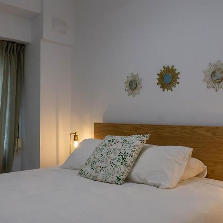Apartment Caleta Beach Malaga Exterior photo